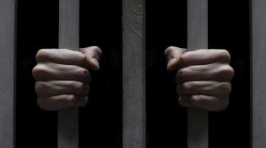 Mann mit „Crime Pays“-Tattoo wird erneut festgenommen