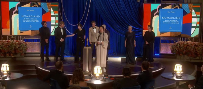 Chloe Zhao Oscar 2021 vince il miglior film Nomadland