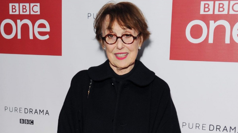 Se souvenir de Una Stubbs de Sherlock et d'autres étoiles que nous avons perdues en 2021 (PHOTOS)
