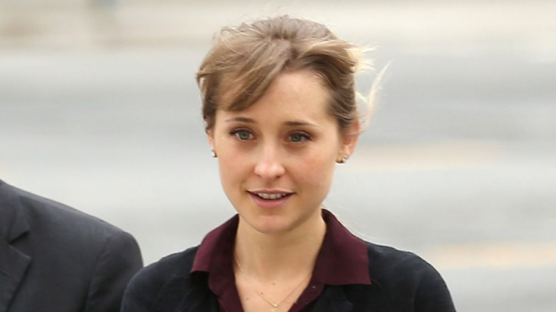 Allison Mack beantragt Änderungen der Kaution im Fall des NXIVM-Sexhandels