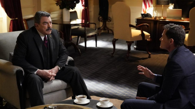 Frank si scontra con il sindaco Chase Again in 'Blue Bloods' Winter Return (FOTO)