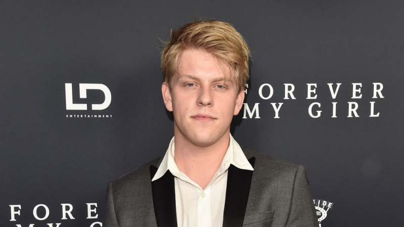 Premiere Of Roadside Attractions