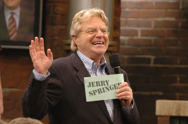 Para su 25 aniversario, Jerry Springer elige sus 10 peores momentos