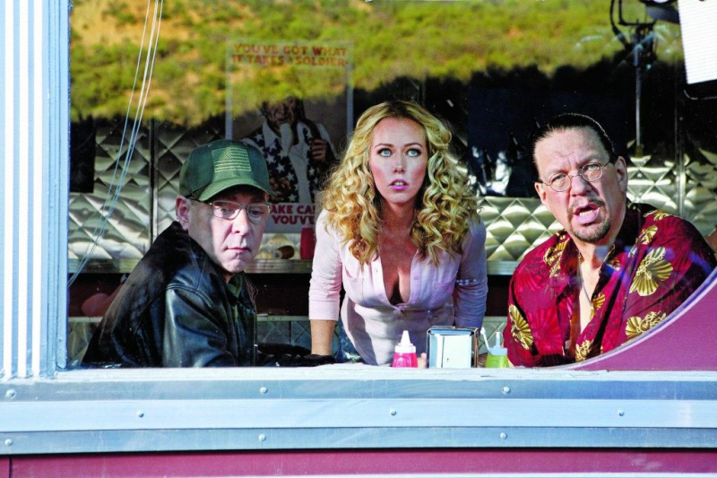 SHARKNADO 3: OH HELL NO! -- Pictured: (l-r) Teller as Major Caissier, Kendra Wilkinson as Flo, Penn Jillette as NASA Lieutenant Colonel Stylo -- (Photo by: Raymond Liu/Syfy)