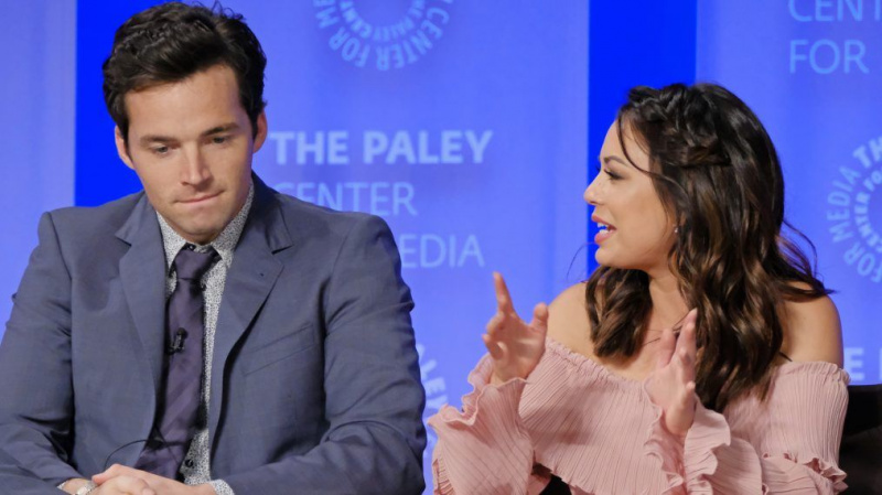 Pretty Little Liars - Ian Harding, Janel Parrish