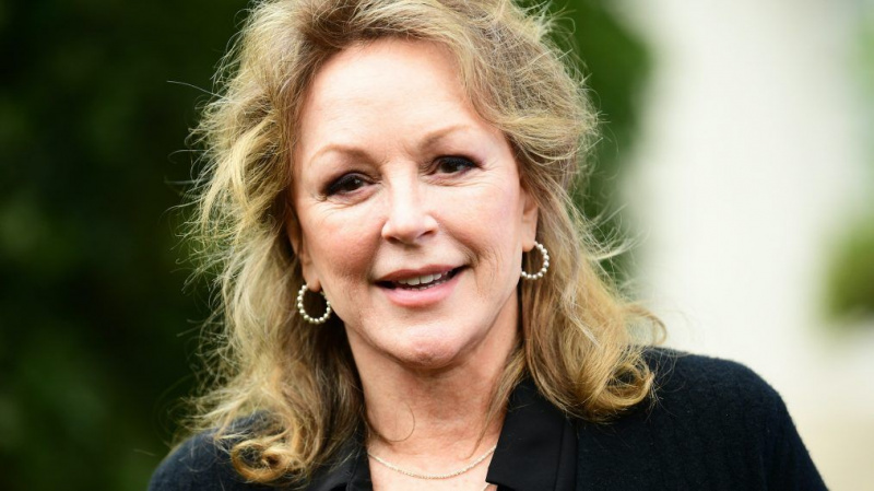 Bonnie Bedelia