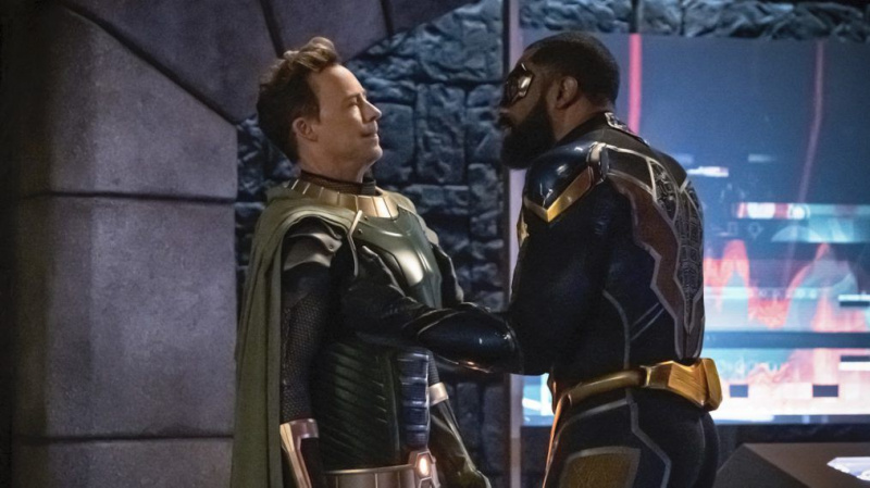 Crisis on Earth-X, Part 3