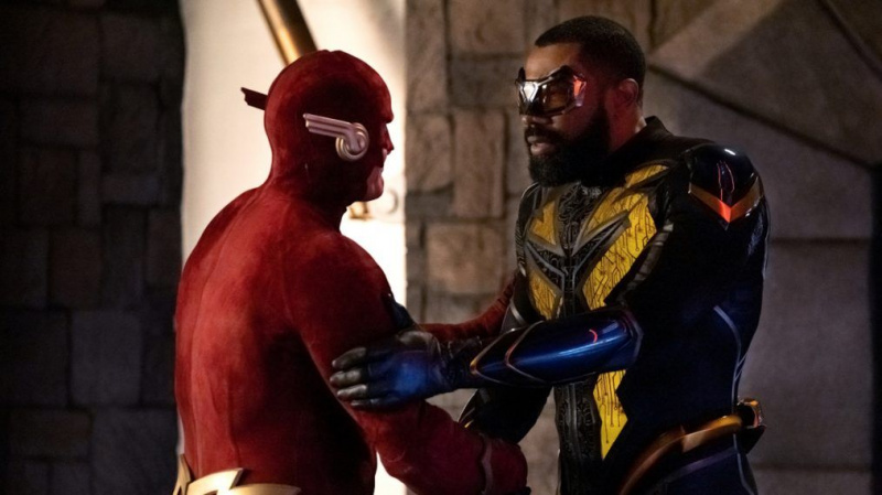 Crisis on Earth-X, Part 3