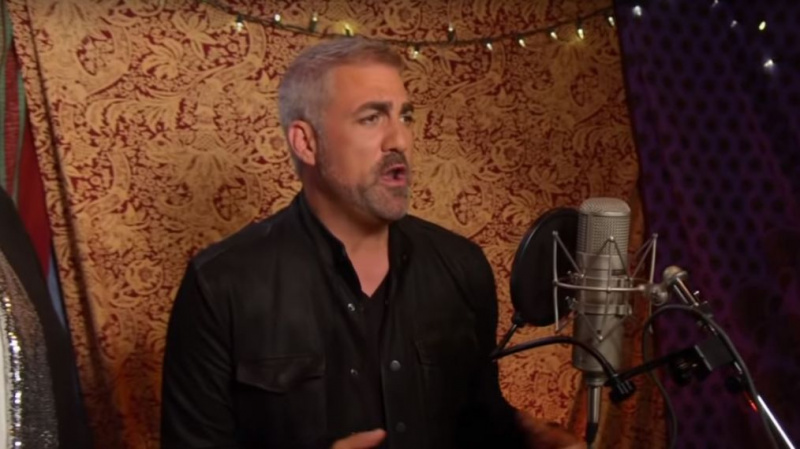 skit-ai-taylor-hicks