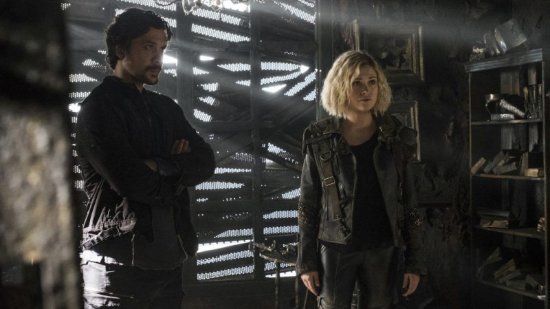 13 от най-добрите моменти на Bellamy & Clarke на 'The 100' (СНИМКИ)