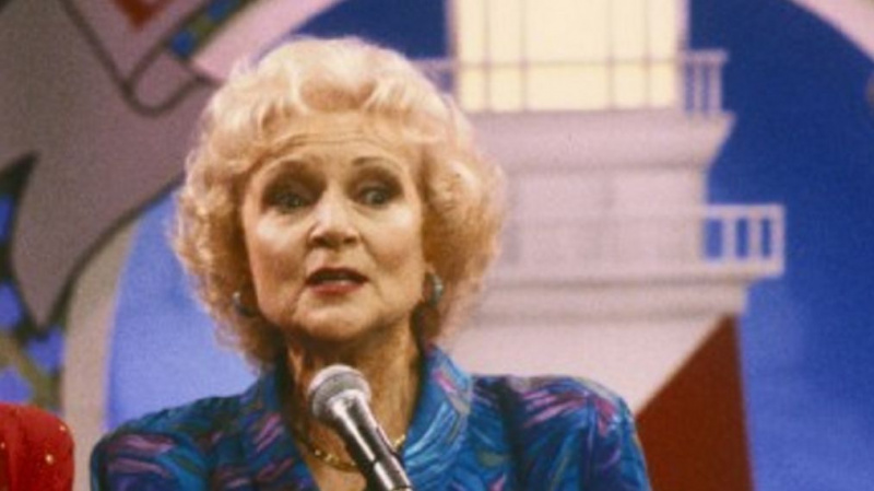 rose-golden-girls-betty-white