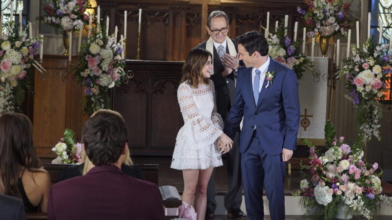 LUCY HALE, MURPHY DUNNE, IAN HARDING