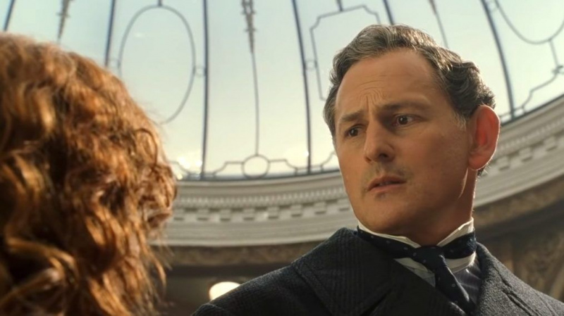 Arrowverse Stars, Victor Garber