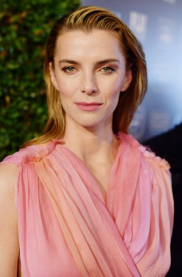 Betty Gilpin