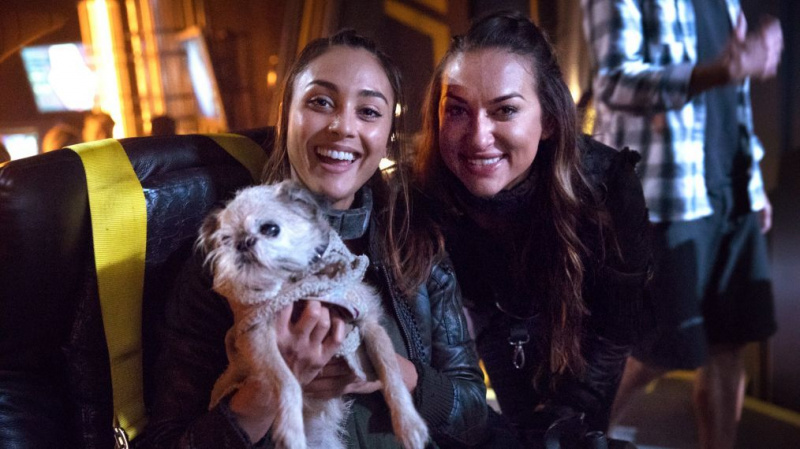 The 100 - Lindsay Morgan, Tasya Teles