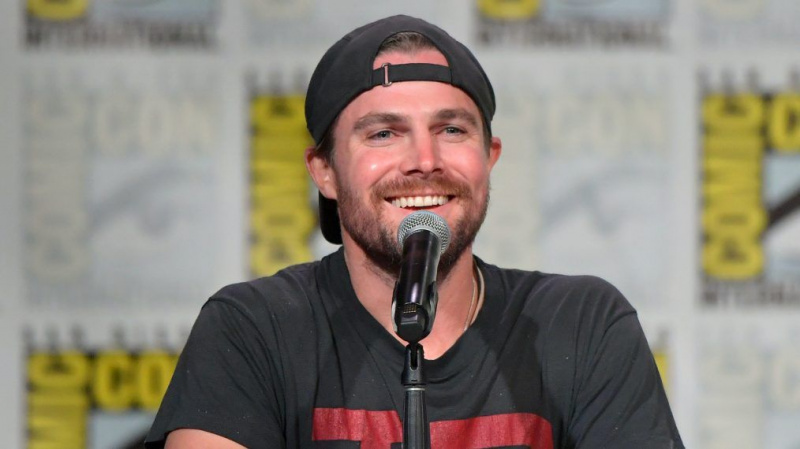 Arrow Stars, Stephen Amell