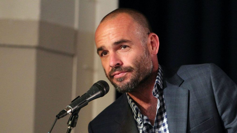 Arrow Stars, Paul Blackthorne