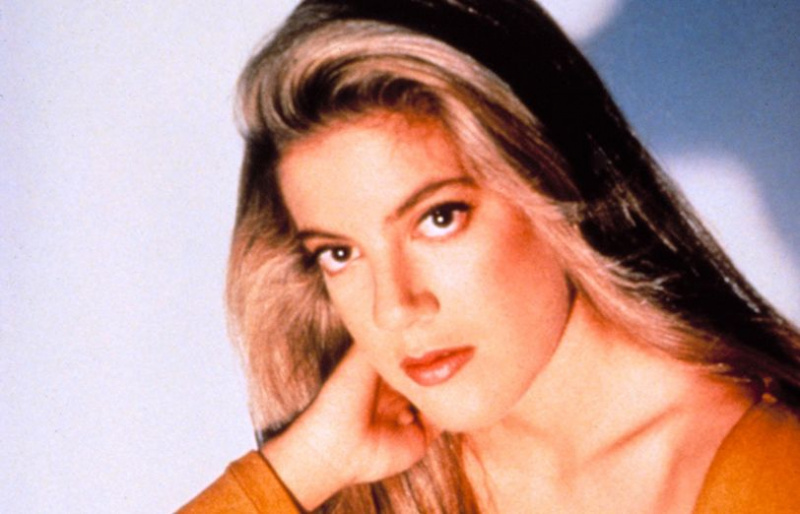 Tori-Spelling-90210