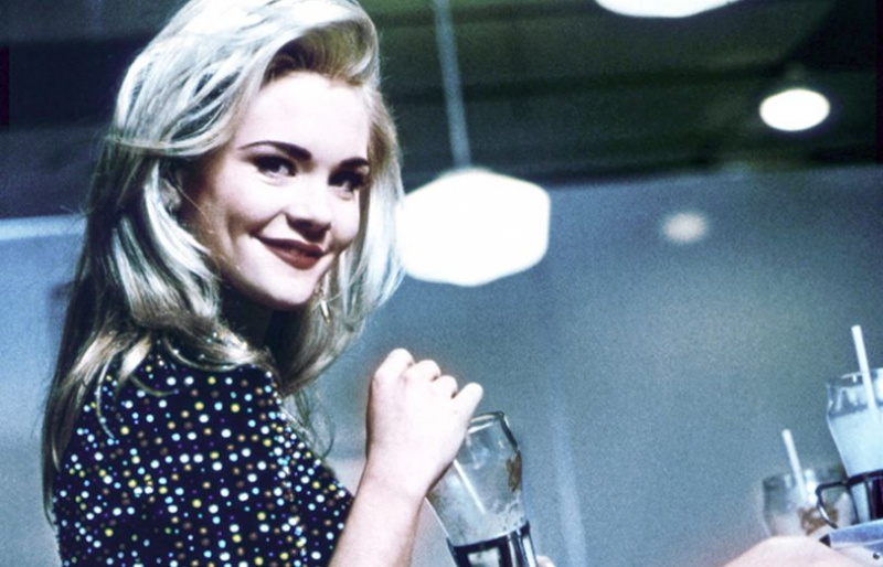 Amy-Locane-90210