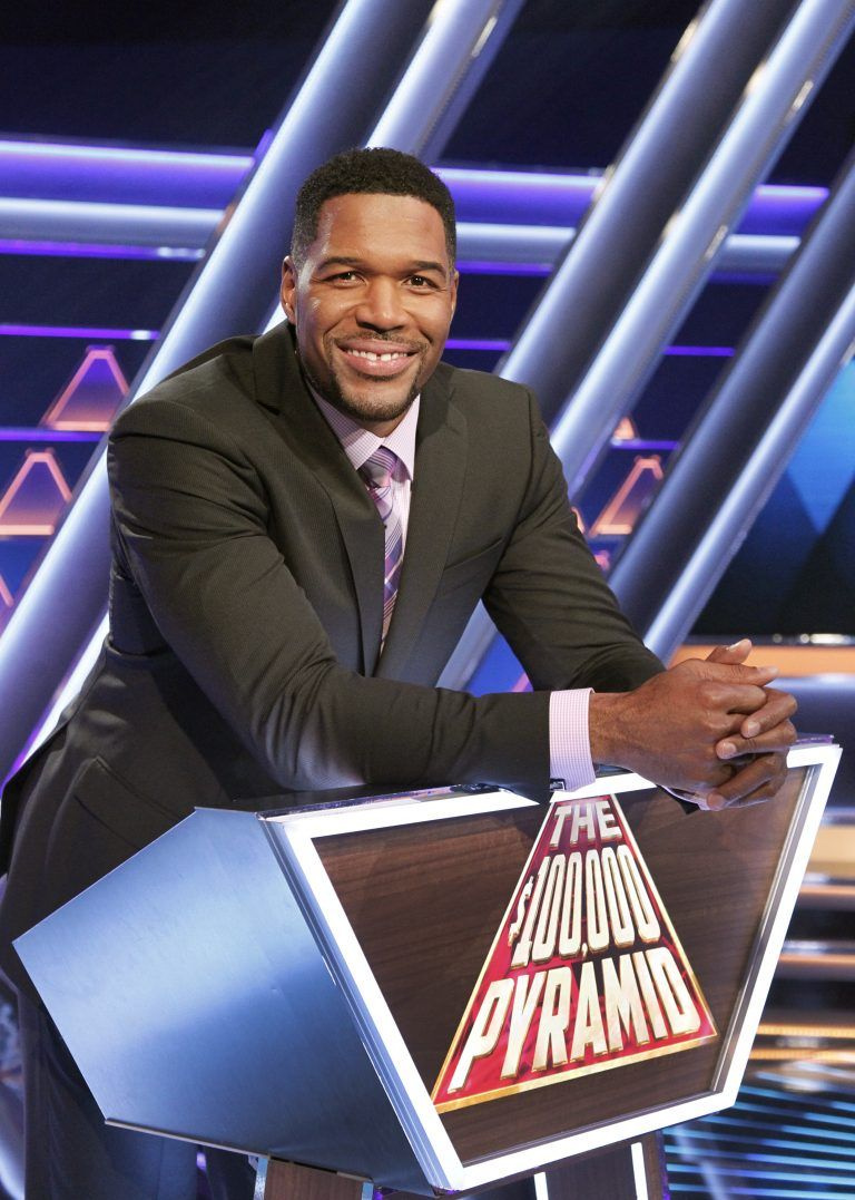 Michael Strahan à propos de la pyramide de 100 000 $: «C'est très addictif»