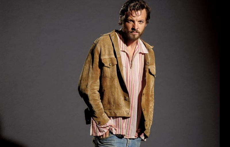 Aquarius 'Gethin Anthony em' Authentic 'Charles Manson e o' Tinderbox 'da década de 1960