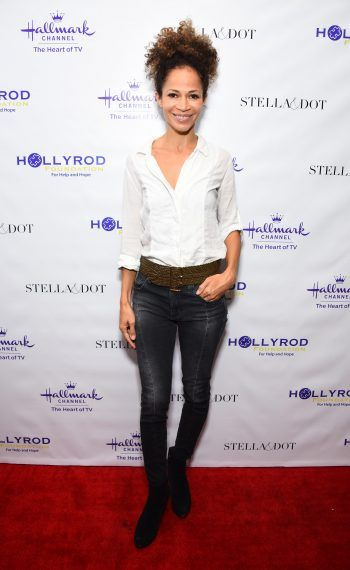 Stella & Dot x HollyRod Foundation Charity Trunk Show for Autism Awareness Month