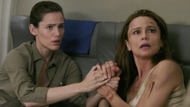 ALIAS - JENNIFER GARNER, LENA OLIN