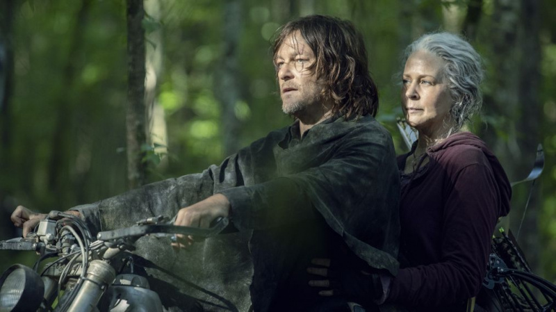 'The Walking Dead' 10. sezona: AMC atklāj slepenu skatienu (FOTOGRĀFIJAS)
