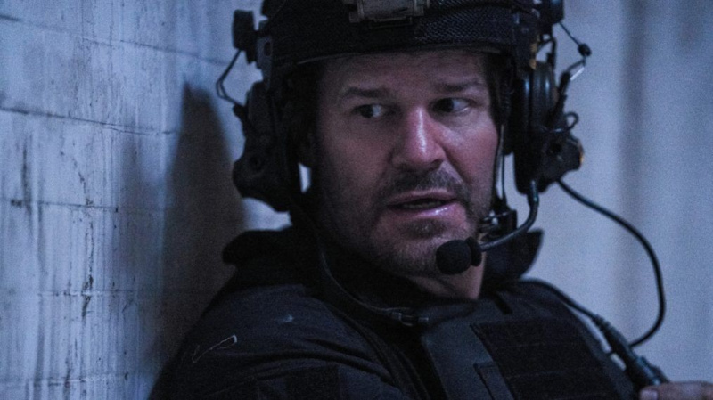 David Boreanaz SEAL Team Winter Premiere Jason Field Mission