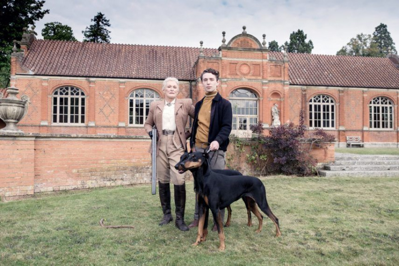 CROOKED HOUSE, from left, Glenn Close, Preston Nyman, 2017. ph: Nick Wall. Vertical Entertainment/courtesy Everett Collection