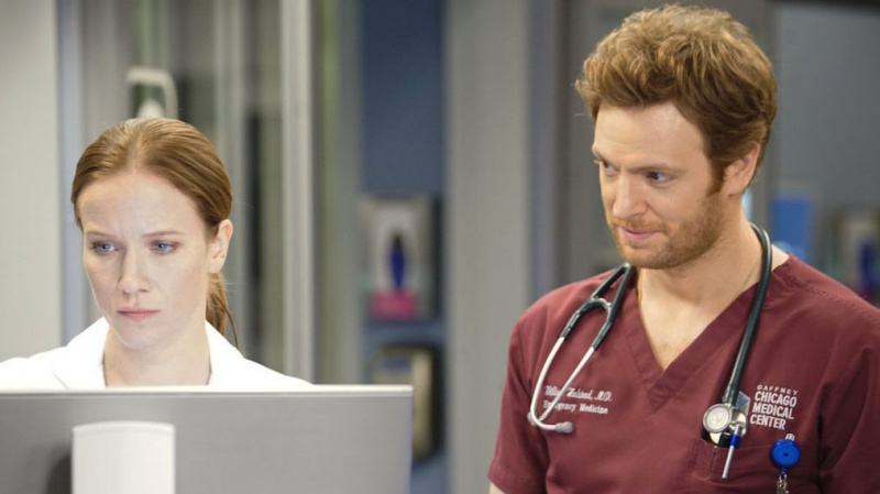 Jessy Schram Nick Gehlfuss Chicago Med Season 5 Hannah Will