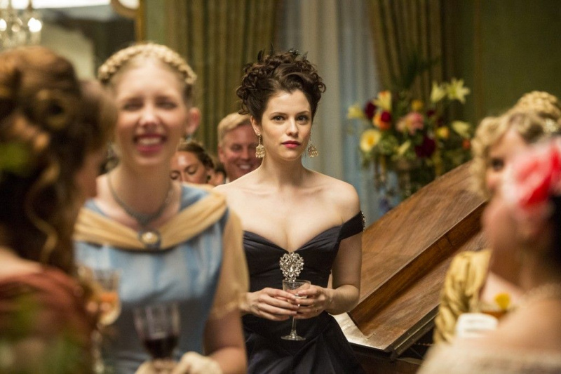 Underground, Jessica De Gouw