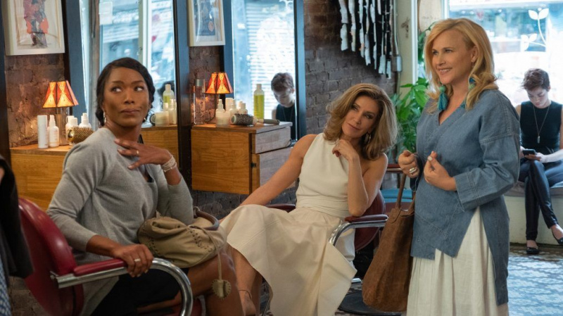 Netflix 'Otherhood' handlar om ett 'Deep Female Friendship', säger direktör Cindy Chupack