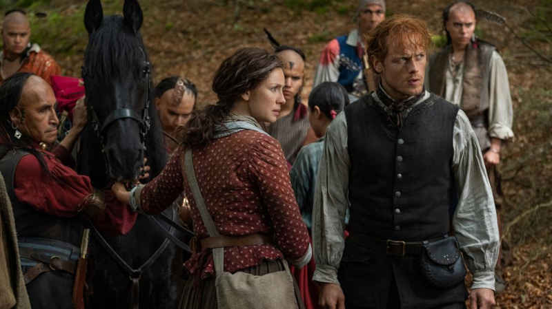 Финал на сезона 'Outlander': В ролите говори за спасителната мисия на Роджър, бебето на Брайана и несигурното бъдеще
