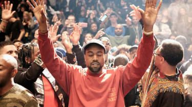 Dlaczego Kanye West zmienia swoje imię