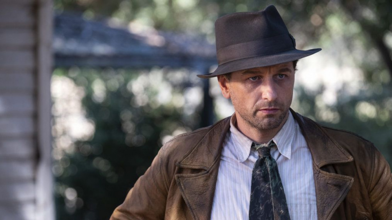 'Perry Mason' Gets a Dark & ​​Gritty Reimagining in Series Premiere (RECAP)