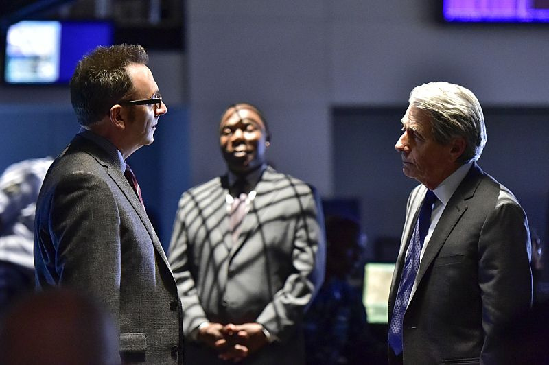 Person of Interest Boss sulla facce di ritorno della penultima ora, perdite