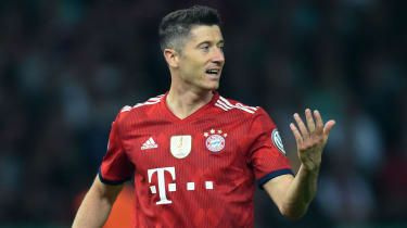Știri despre transferuri în Premier League: Robert Lewandowski, Anthony Martial, Riyad Mahrez