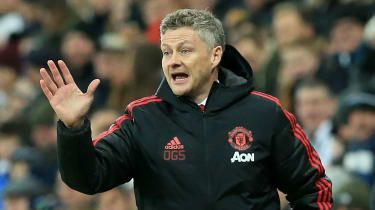 Ole je za volantom: Fanúšikovia Man Utd oslavujú vymenovanie Solskjaera