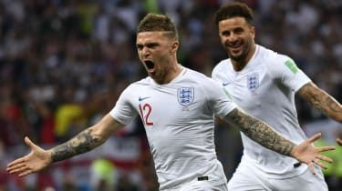 Övergångsnyheter från Premier League: Trippier, Alves, Koscielny, Cabellos, Maguire