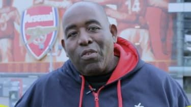 ArsenalFanTV: Телевизия за автомобилни катастрофи, докато артилеристите се разпадат отново