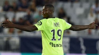 Nicolas Pepe igra mednarodni nogomet za Slonokoščeno obalo
