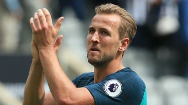 Útočník Tottenhamu a Anglicka Harry Kane získali zlatú kopačku na Majstrovstvách sveta vo futbale 2018