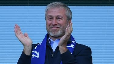Romanas Abramovičius „Chelsea“ savininkas Stamford Bridge planus