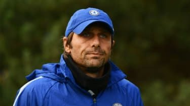Premier League: Șeful Chelsea, Antonio Conte, este un „om mort care merge”