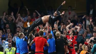 Premier League: Huddersfield reste éveillé et ébranle les quatre meilleurs espoirs de Chelsea
