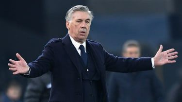 Carlo Ancelotti a fost antrenor principal la multe cluburi, inclusiv Milan, Chelsea, Real Madrid și Napoli