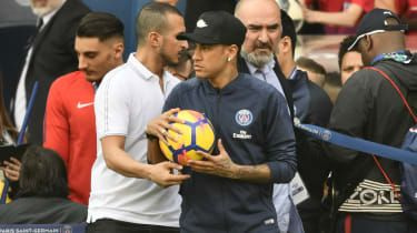 Știri despre transferul Neymar PSG Real Madrid Man Utd