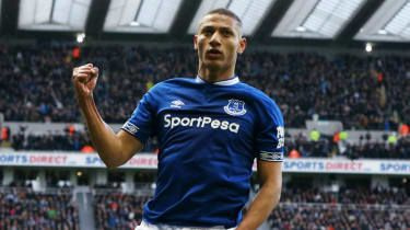 Brazílsky útočník Richarlison oslavuje v marci gól Evertonu proti Newcastlu