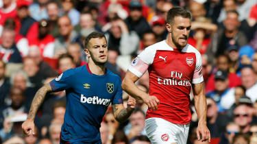 Wilshere: Arsenal by mal ponúknuť novú zmluvu „budúcemu kapitánovi“ Ramseymu